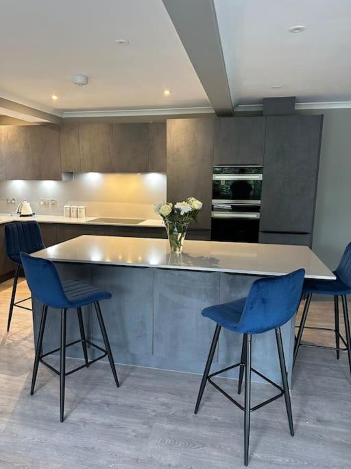 Cameron Coach House Modern Property In Murrayfield Edinburgh Edimburgo Exterior foto